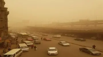 «الأرصاد» تنبه من استمرار العاصفة الترابية وتكشف موعد تحسن الطقس